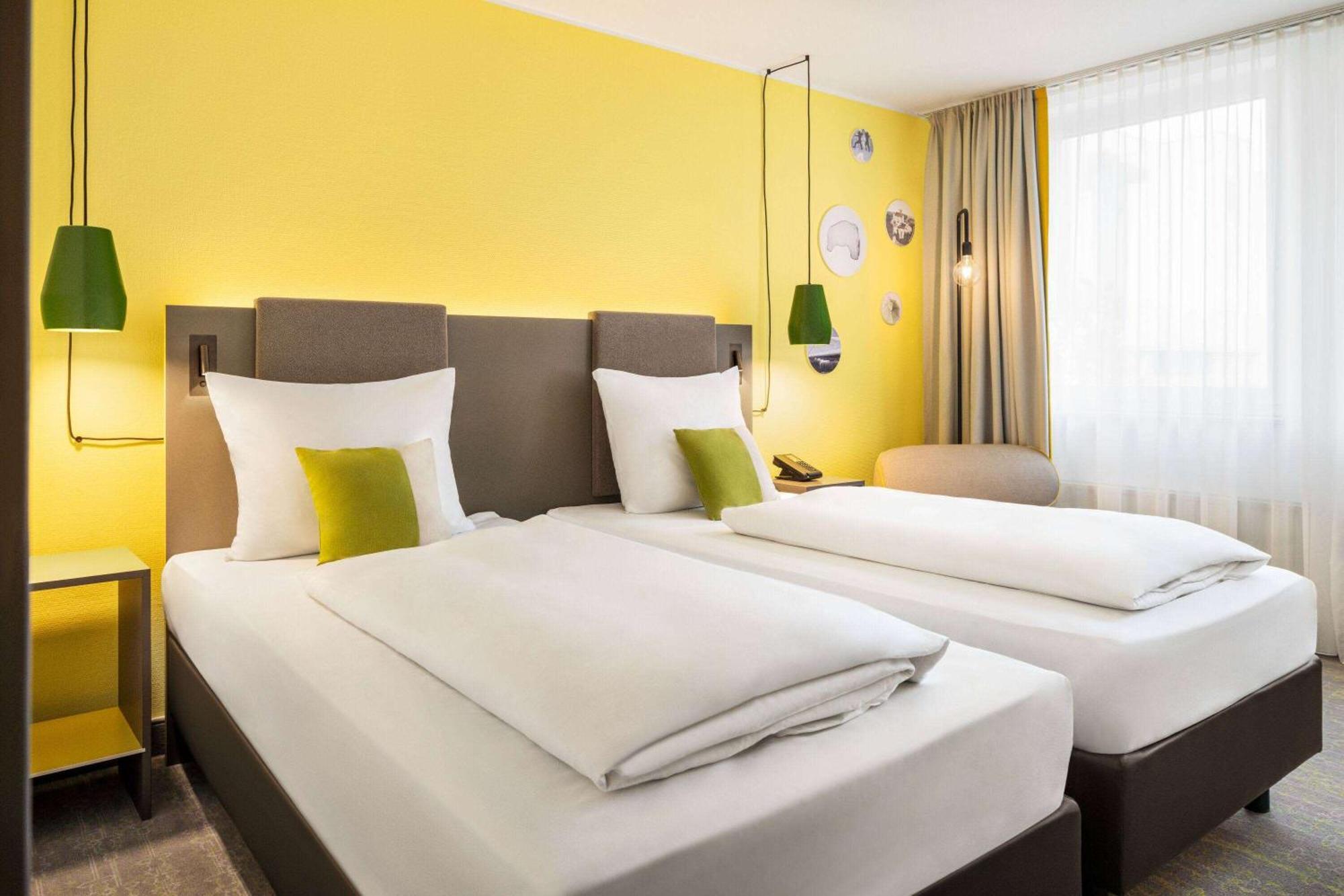 Vienna House Easy By Wyndham Guenzburg Hotel Ngoại thất bức ảnh