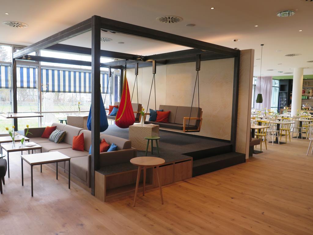 Vienna House Easy By Wyndham Guenzburg Hotel Ngoại thất bức ảnh