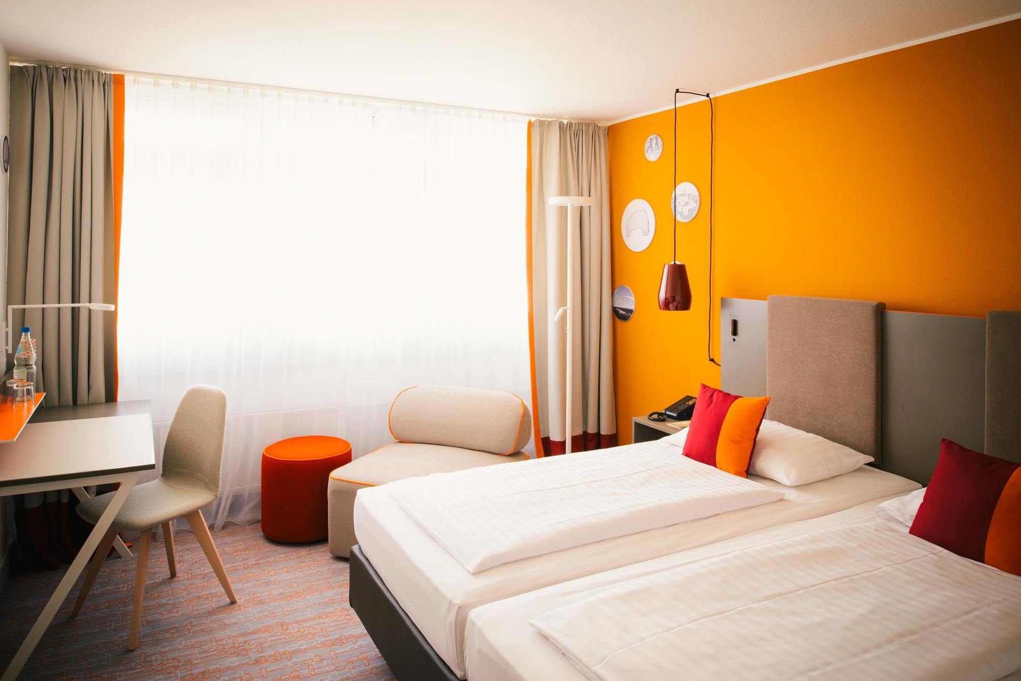 Vienna House Easy By Wyndham Guenzburg Hotel Ngoại thất bức ảnh
